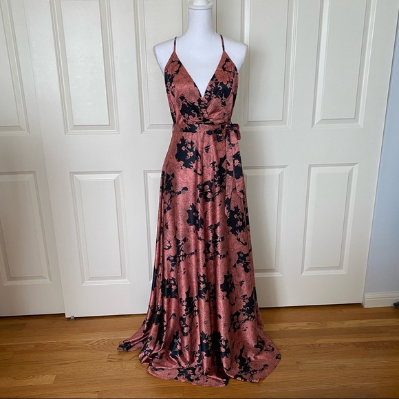 L'ATISTE Dresses & Skirts - L’Atiste Maxi Dress